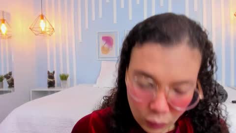 Snapshot of starkjoness chatting on October 5, 1:53 pm Stark Jones online show from October 5, 1:53 pm