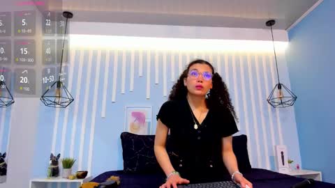 Snapshot of starkjoness chatting on October 30, 12:17 pm Stark Jones online show from October 30, 12:17 pm