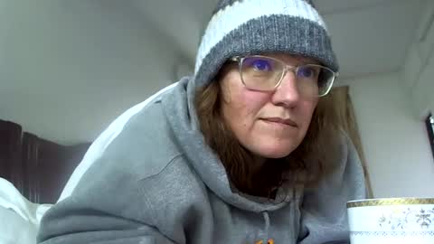 Snapshot of starlagurl chatting on March 7, 4:35 am starlagurl online show from March 7, 4:35 am