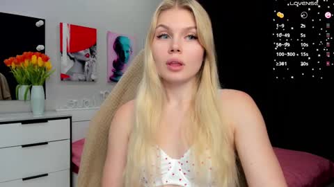 Caroline online show from March 9, 4:00 pm