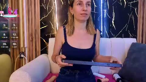 Snapshot of starlight_mature11_aws chatting on July 23, 1:58 am starlight_mature11_aws online show from July 23, 1:58 am
