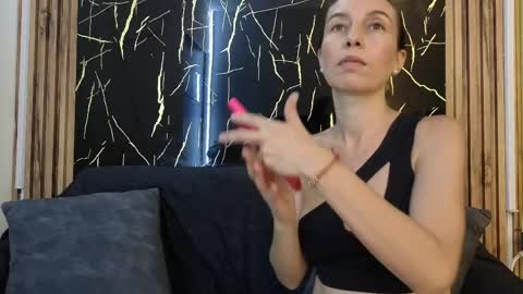 starlight_mature23_aws online show from May 3, 8:26 pm