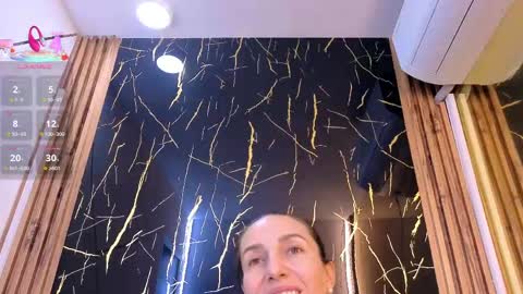 starlight_mature23_aws online show from May 29, 7:56 pm