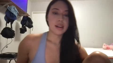 Snapshot of starlitdreams777 chatting on March 1, 6:24 am starlitdreams777 online show from March 1, 6:24 am