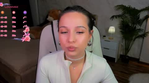 Snapshot of starlitfairy chatting on October 13, 6:02 am Your Fairy online show from October 13, 6:02 am