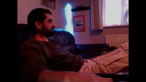 Snapshot of starpizzle chatting on May 3, 7:31 pm Starpizzle online show from May 3, 7:31 pm
