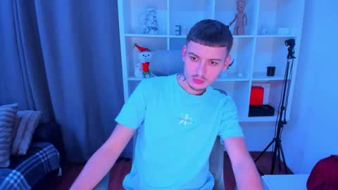 Snapshot of stashott69 chatting on December 15, 8:57 pm STAS online show from December 15, 8:57 pm