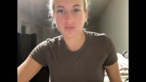 Snapshot of stassiethatsororitygirl chatting on October 22, 11:10 am Stassiethatsororitygirl online show from October 22, 11:10 am