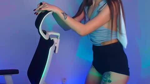 Snapshot of stasy_milk chatting on December 19, 6:56 am Stasy online show from December 19, 6:56 am