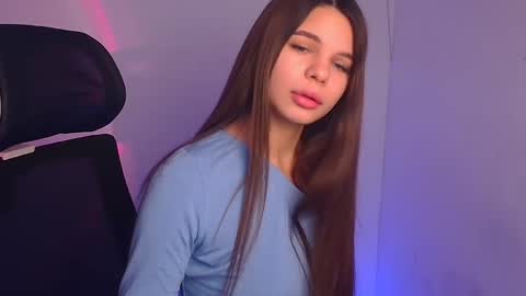 Snapshot of stasy_milk chatting on December 25, 9:45 am Stasy online show from December 25, 9:45 am