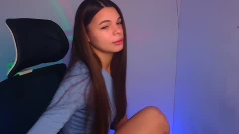 Snapshot of stasy_milk chatting on December 26, 6:41 am Stasy online show from December 26, 6:41 am