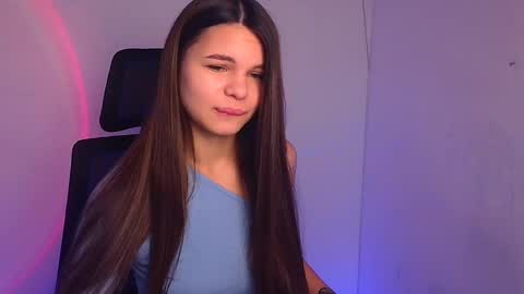 Snapshot of stasy_milk chatting on January 2, 6:50 am Stasy online show from January 2, 6:50 am