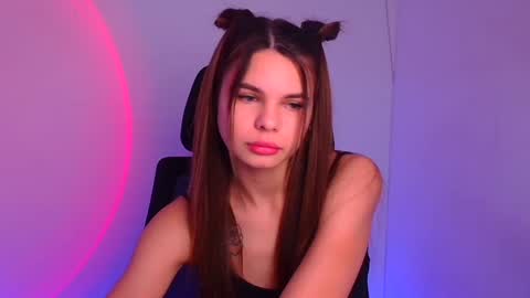 Snapshot of stasy_milk chatting on February 6, 10:04 am Stasy online show from February 6, 10:04 am