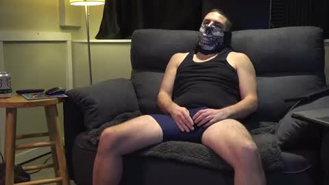 Snapshot of stayin_hard chatting on November 22, 11:37 pm stayin hard online show from November 22, 11:37 pm