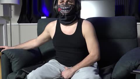 Snapshot of stayin_hard chatting on December 21, 12:07 am stayin hard online show from December 21, 12:07 am