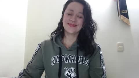 Snapshot of steel_girl chatting on October 31, 1:39 am Luna Fox online show from October 31, 1:39 am