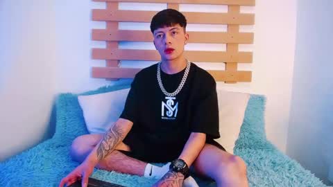 Steev online show from January 1, 11:18 pm