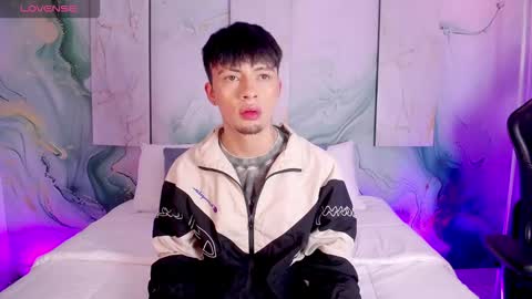 Steev online show from March 18, 3:42 am