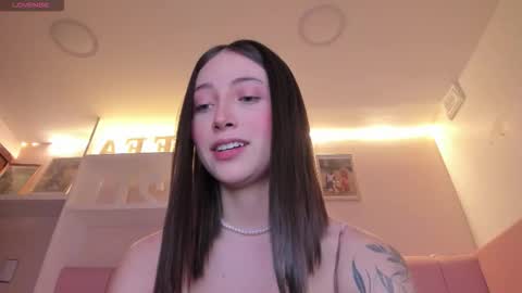 Snapshot of stefaagomez chatting on December 14, 11:15 am Stefa Gomez online show from December 14, 11:15 am