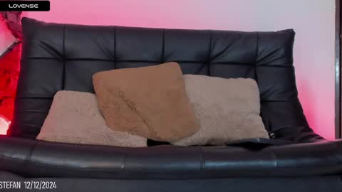 Wonder  online show from December 12, 2:22 pm