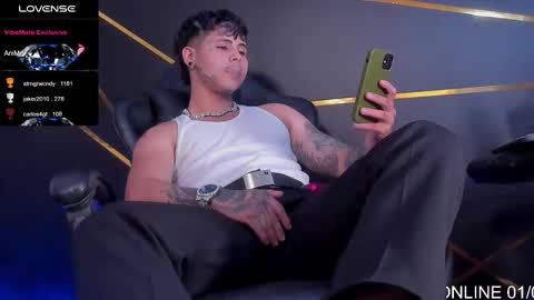 Wonder  online show from March 1, 8:53 pm