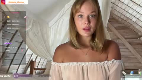 Snapshot of stefanie_collins chatting on May 9, 4:17 am Stefanie online show from May 9, 4:17 am