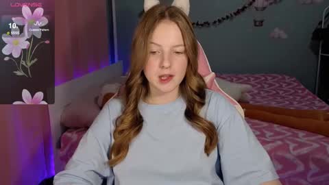 Snapshot of stefaniyaaa chatting on October 2, 2:57 pm stefa online show from October 2, 2:57 pm