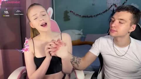 Snapshot of stefaniyaaa chatting on November 1, 6:21 pm stefa online show from November 1, 6:21 pm