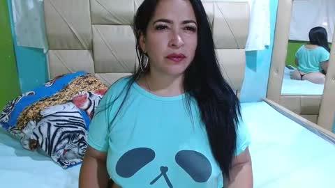 Snapshot of stefanny_taylor chatting on November 12, 5:57 pm Stefanny online show from November 12, 5:57 pm