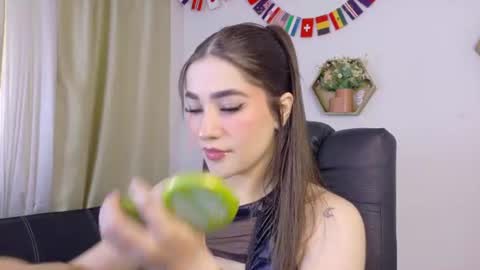 stefannycipriani_ online show from June 26, 4:33 pm