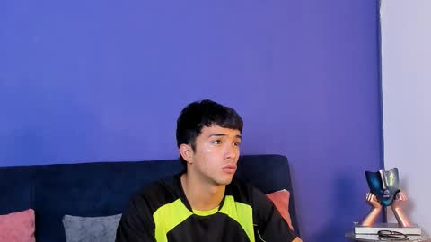 Snapshot of stefano_calle chatting on December 1, 8:14 pm Stefano online show from December 1, 8:14 pm