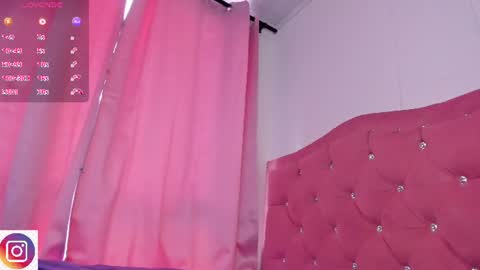 stefanyhorny69 online show from July 17, 1:29 pm