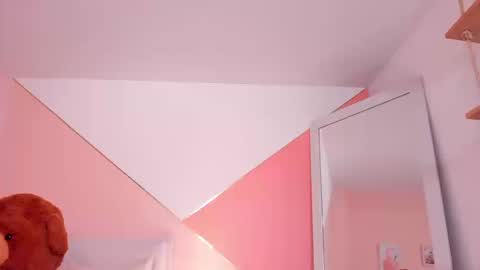 Steff Gil  online show from March 17, 9:51 pm