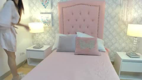 Snapshot of steffany_palmer chatting on October 13, 11:32 am online show from October 13, 11:32 am