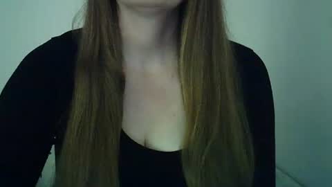 Snapshot of stefffa8009 chatting on April 8, 8:47 am stefffa8009 online show from April 8, 8:47 am
