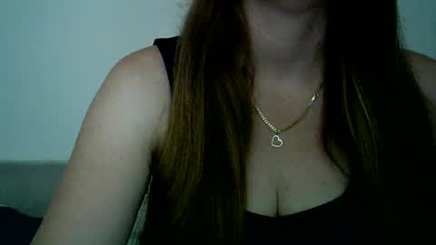 Snapshot of stefffa8009 chatting on July 22, 10:07 am stefffa8009 online show from July 22, 10:07 am