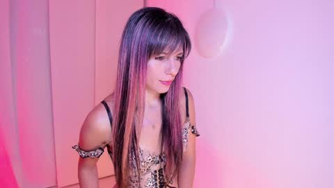 Snapshot of steffy_dan chatting on December 15, 5:02 am Steffy online show from December 15, 5:02 am