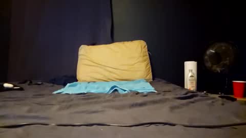 Snapshot of stefon1080_ chatting on March 15, 3:45 am stefon1080_ online show from March 15, 3:45 am