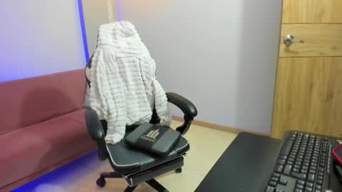 Stefany Bratz online show from October 23, 3:50 am