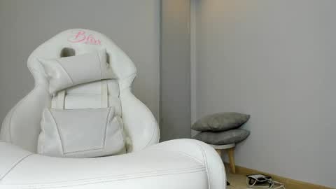 Snapshot of stefy_bratz chatting on April 13, 3:12 am Stefany Bratz online show from April 13, 3:12 am