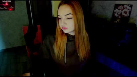 Snapshot of stella__cox chatting on December 9, 6:23 am Stella Cox online show from December 9, 6:23 am