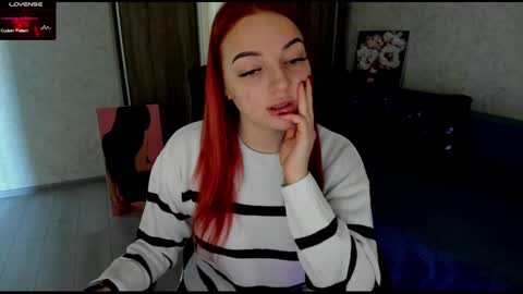 Snapshot of stella__cox chatting on February 13, 6:30 am Stella Cox online show from February 13, 6:30 am