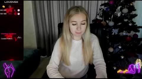Stella  Cox online show from December 23, 9:07 am