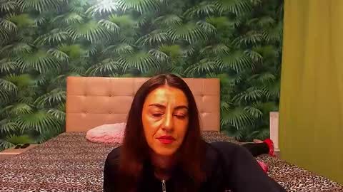 Stella John online show from January 21, 4:10 am