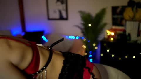 Stella online show from December 2, 9:47 am