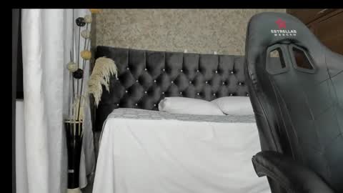 Snapshot of stella_xue chatting on January 9, 8:11 pm Estella online show from January 9, 8:11 pm