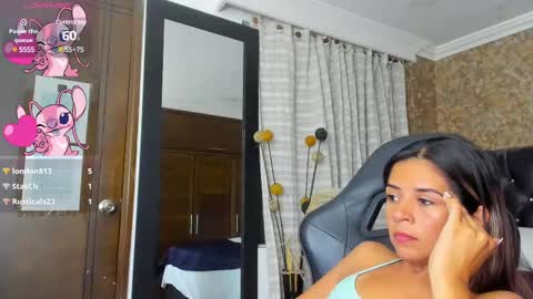 Snapshot of stella_xue chatting on February 11, 2:25 am Estella online show from February 11, 2:25 am