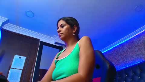 Snapshot of stella_xue chatting on September 27, 9:42 pm Estella online show from September 27, 9:42 pm