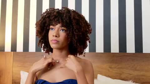 Snapshot of stellaciel_ chatting on October 24, 10:39 pm S T E L L A online show from October 24, 10:39 pm