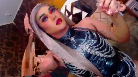 CALL ME STELLA online show from January 31, 1:23 pm